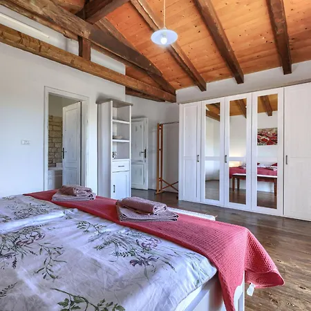 Marijanin Vrt By Interhome Tinjan