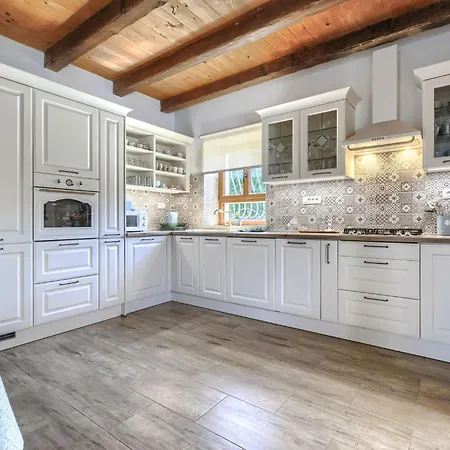 Villa Marijanin Vrt By Interhome Tinjan